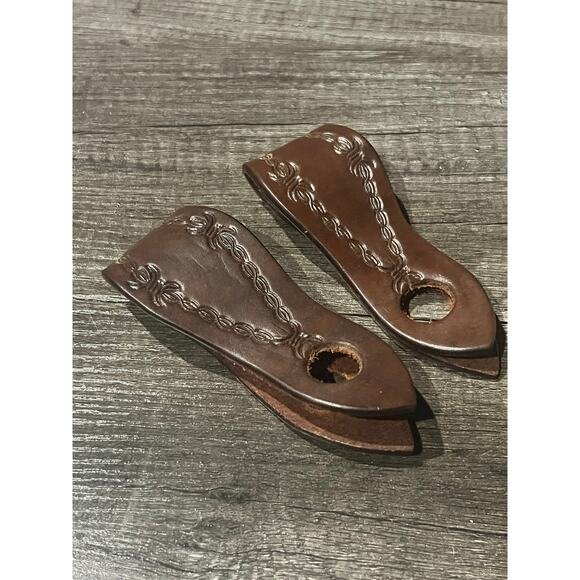 Showman Barbwire Tooled Oiled Harness Leather Slobber Straps Horse - Picture 4 of 4